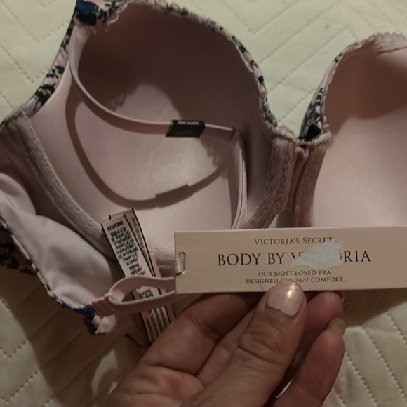 Body by Victoria Bra - Picture 5 of 5